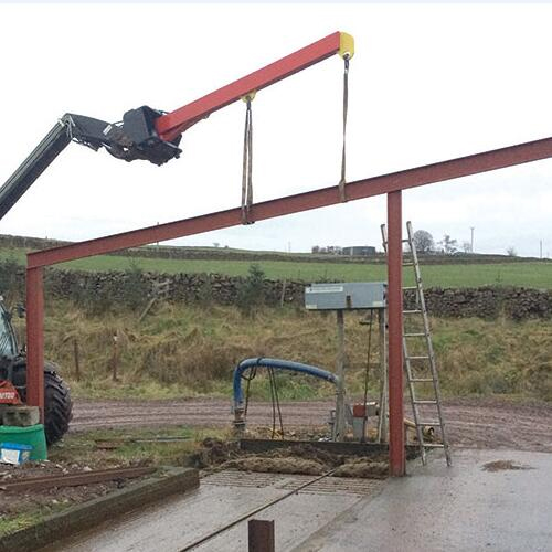 WHEEL TELESCOPIC HANDLER for construction and advertising (5)